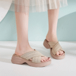 2025 fashion versatile women's slippers sandals - Image 2