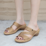 2025 new sandals lightweight comfortable casual beach wedge sandals for women