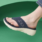 2025 new thick-soled slippers comfortable and casual flip flops - Image 2