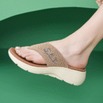 2025 new thick-soled slippers comfortable and casual flip flops - Image 3