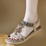 Spring and Summer 2025 New Lightweight and Comfortable Flat Sandals for Women - Image 4