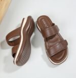 New 2025 Spring and Summer Amazon Casual Versatile Sandals Women's Non-slip Beach Thick-soled Slippers - Image 6