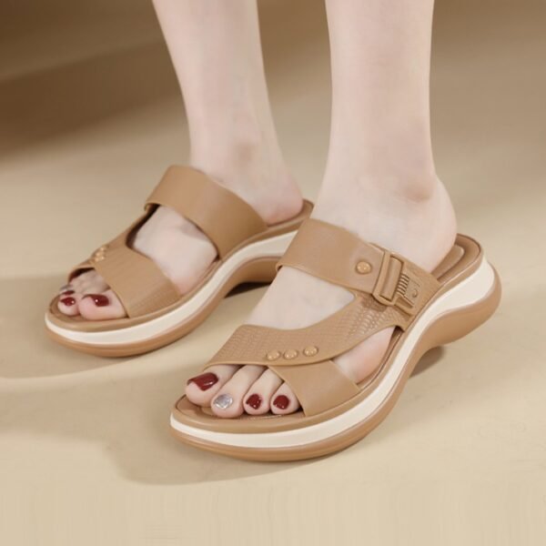 New 2025 Spring and Summer Amazon Casual Comfort Sandals Women's Non-slip Seaside Beach Thick-soled Slippers