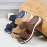 New 2025 Spring and Summer Amazon Casual Versatile Sandals Women's Non-slip Beach Thick-soled Slippers - Image 2