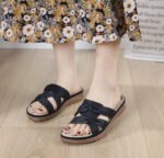 New 2025 European and American sandals women's cross-border leisure lightweight large size retro wedge heel comfortable sandals - Image 3