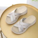 Amazon 2025 summer new sandals women's lightweight sports style comfortable elastic large size thick-soled slippers - Image 9