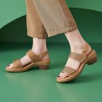 New 2025 Spring and Summer Amazon Casual Rhinestone Sandals Women’s Non-slip Beach Wedge Sandals - Image 3