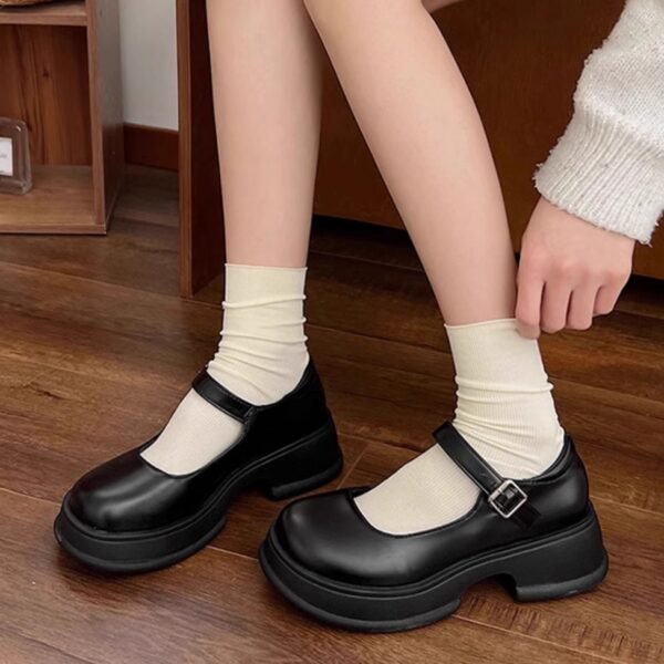 Retro Mary Jane shoes for women 2025