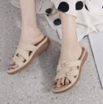 New 2025 European and American sandals women's cross-border leisure lightweight large size retro wedge heel comfortable sandals - Image 5