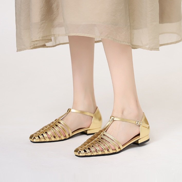 O1CN01ZpSYW01zmlHJEvire_!!2208329406757-0-cib European and American French retro Roman sandals for women summer outdoor wear flat - Image 1