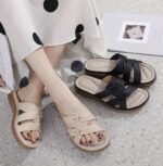 New 2025 European and American sandals women's cross-border leisure lightweight large size retro wedge heel comfortable sandals - Image 6