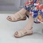 European and American sandals women's cross-border casual lightweight large size retro wedge heel comfortable sandals - Image 4