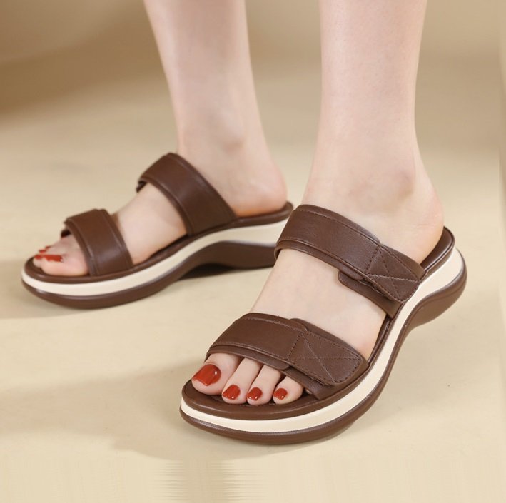 O1CN01pPvYtL2DMZFKt7YD2_!!3707858595-0-cib - Copy New 2025 Spring and Summer Amazon Casual Versatile Sandals Women's Non-slip Beach Thick-soled Slippers - Image 1